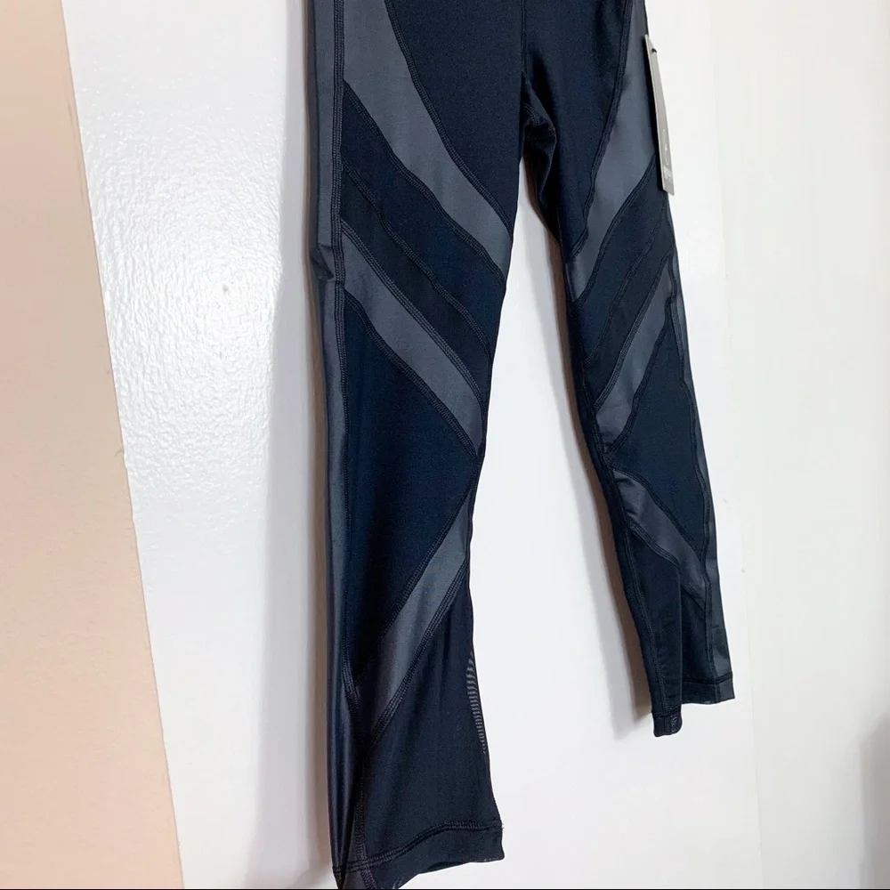 90 Degrees by Reflex Mesh Detail Yoga Leggings - Picture 2 of 8